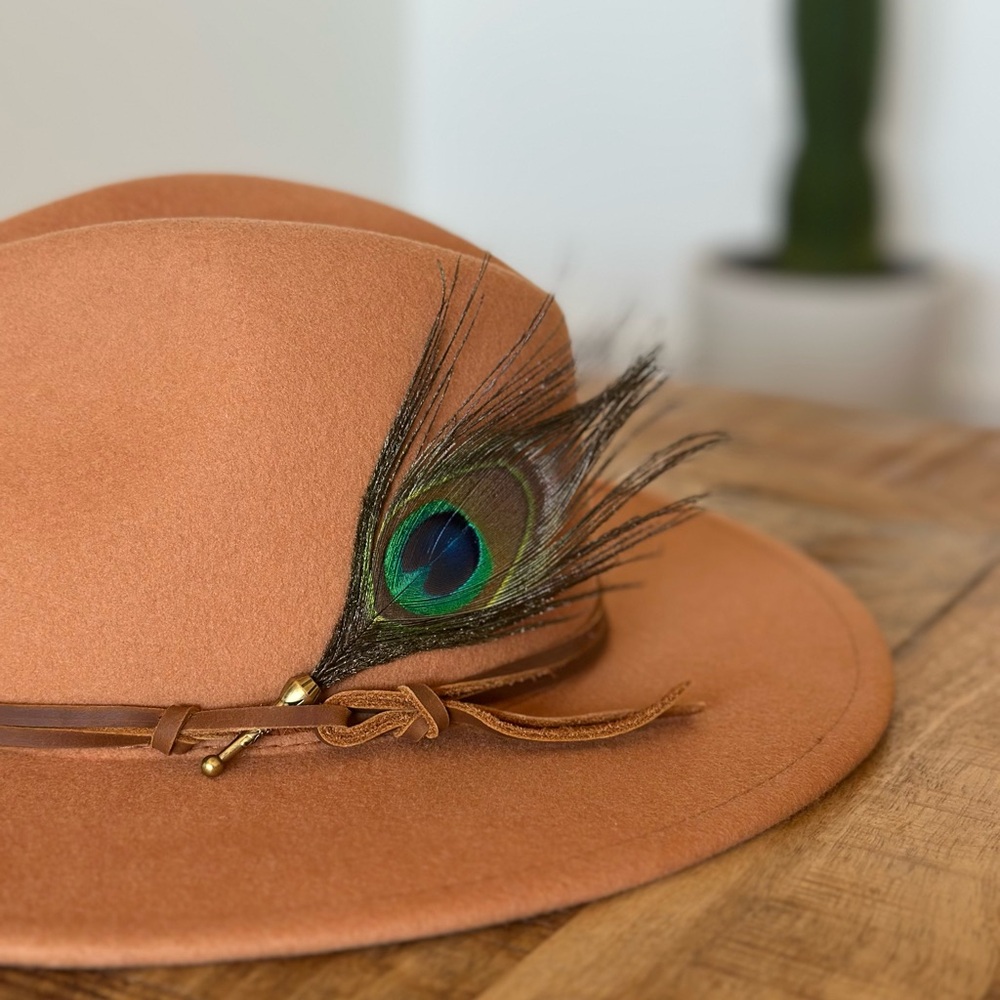 Wyeth Billie Hat Hazel Elegant Tan Orange Fedora with Peacock Feather Accent O/S